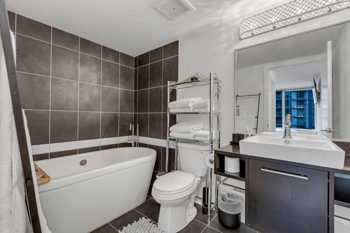Gastown Downtown Apartment Very Central Vancouver Exterior photo